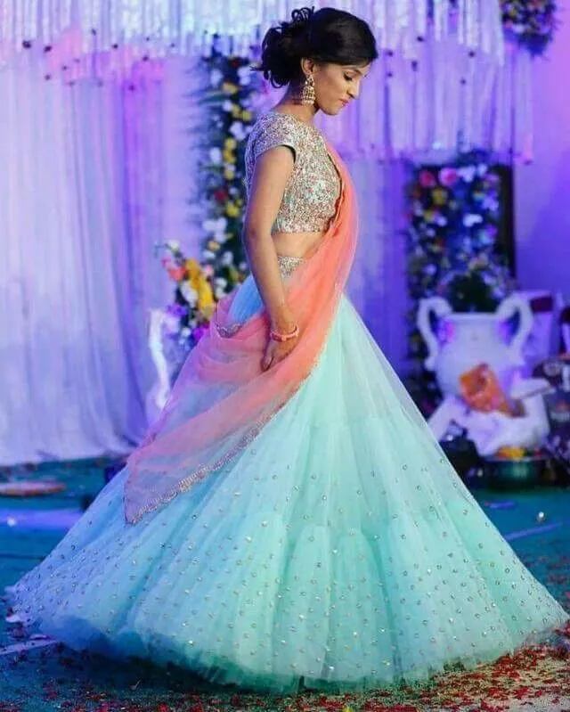 How to Add a Splash of Neon to Your Mehndi Look