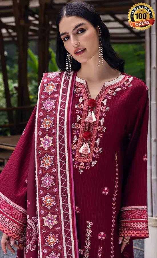Embroidered Karandi Emerald Glimmer Dress (3)