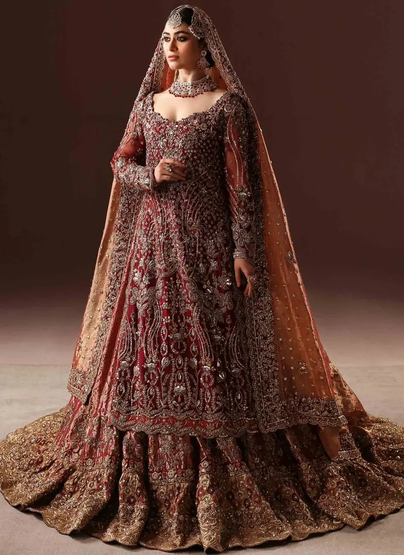 Ammara Khan Red Farshi Lehenga (Inspired Version) Video