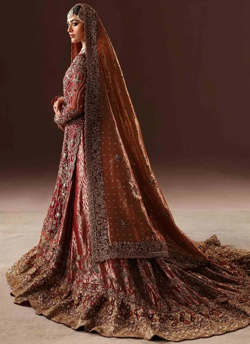 Ammara Khan Red Farshi Lehenga (2)