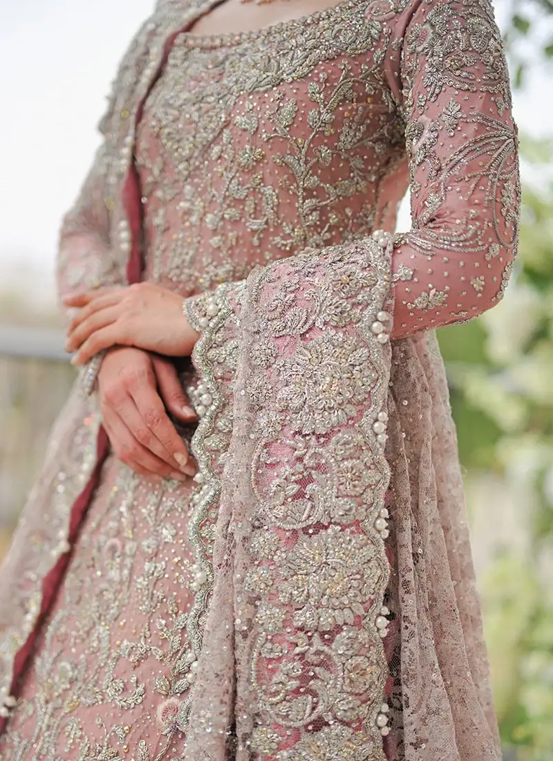Farah Talib Aziz Pink Farshi Lehenga (4)