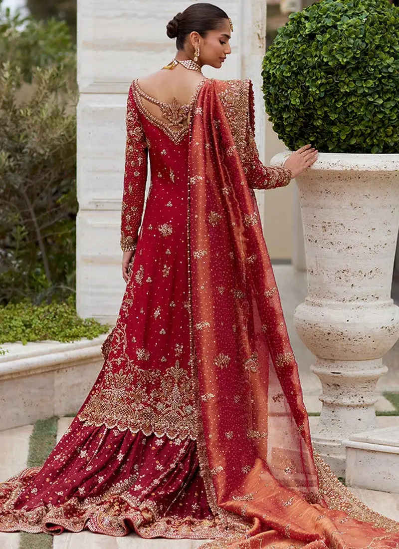 Farah Talib Aziz Red Farshi Lehenga (2)