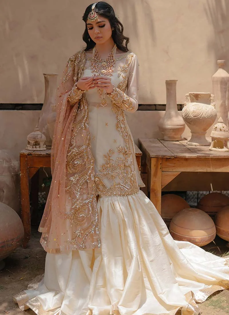 Sadaf Fawad Khan White Gharara (2)