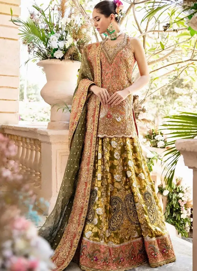 Tena Durrani Mehndi Dress (Inspired Version) Video