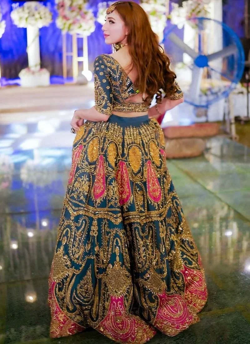 Zinc Blue Mehndi Lehenga Choli with Fuchsia Paisley Motifs Video